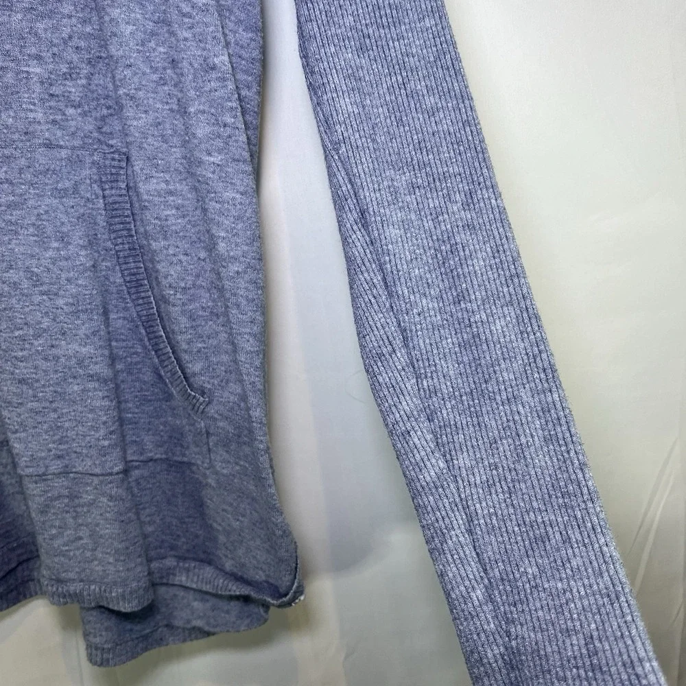 Cyrus Shirt Hoodie Womens Medium Light Blue Soft Knit Pullover‎ Thermal Layer
